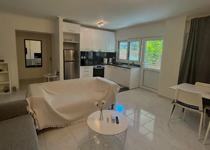 Apartamento Polyxeni House *