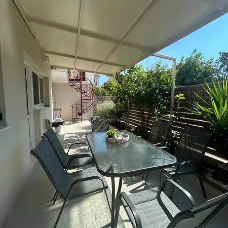 Polyxeni House דירה ליגיה