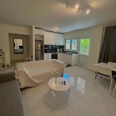 דירה Polyxeni House *